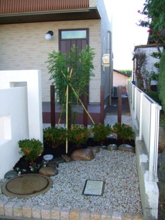 �O�\�E�G�N�X�e���A�{�H��@�V�}�g�l���R�A�͂ƃE�����X���b�g���@�������s